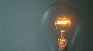 Виц за 28 март 2023: Ще загасиш ли крушката