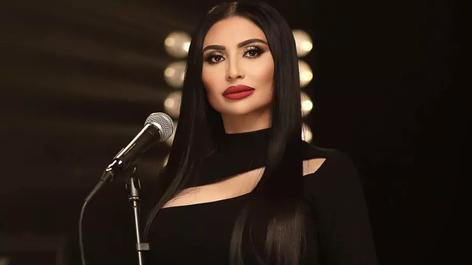 Софи Маринова се похвали с радостна новина, раздава пачки с пари (ВИДЕО)