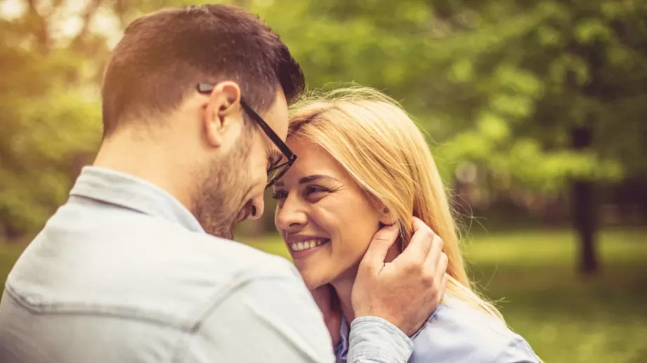 Месечен любовен хороскоп за април 2023