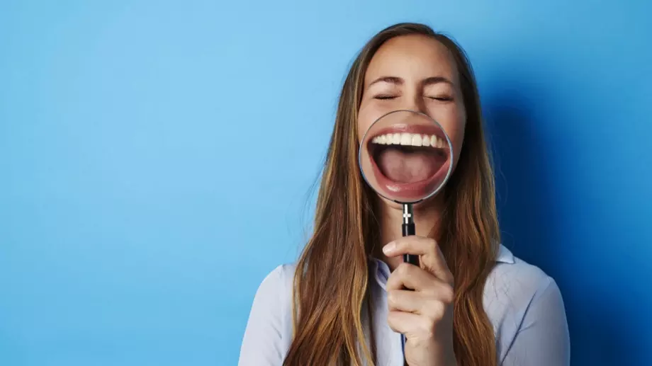 Вечерен виц: Шивач пита клиент