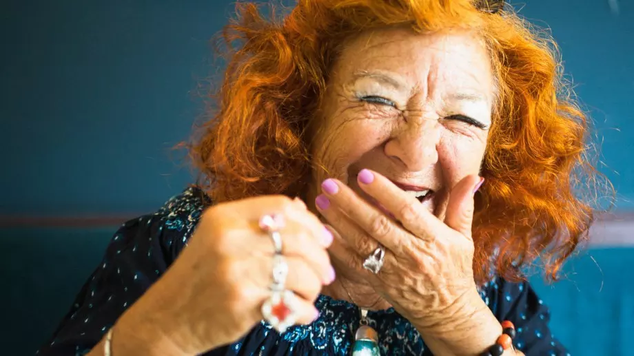 Виц за добро утро: Съпруг и съпруга си лежат в леглото