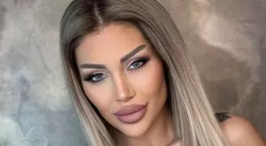 Няма да повярвате къде си сложи силикон Джулиана Гани (ВИДЕО)