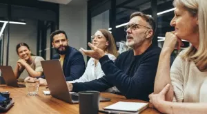 Виц на деня: Разговор между колеги