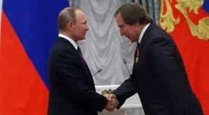 Швейцария осъди за небрежност четирима банкери, помогнали на доверено лице на Путин