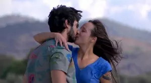 Елена остана полугола на срещата с Евгени в "Ергенът" (ВИДЕО)