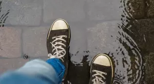 Домашен трик, с който обувките ви ще изсъхнат супер бързо