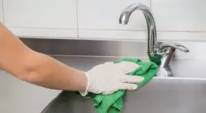 Страхотен трик, с който кранчетата за вода винаги ще блестят (ВИДЕО)