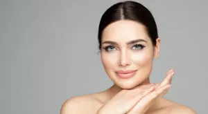 Супер натурален грим, с който кожата ви ще изглежда като от порцелан (ВИДЕО)