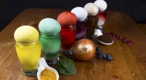 Ето как сами да си направите боя за яйца с натурални продукти