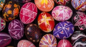 Изложба показва над 300 яйца от 63 държави (ВИДЕО)