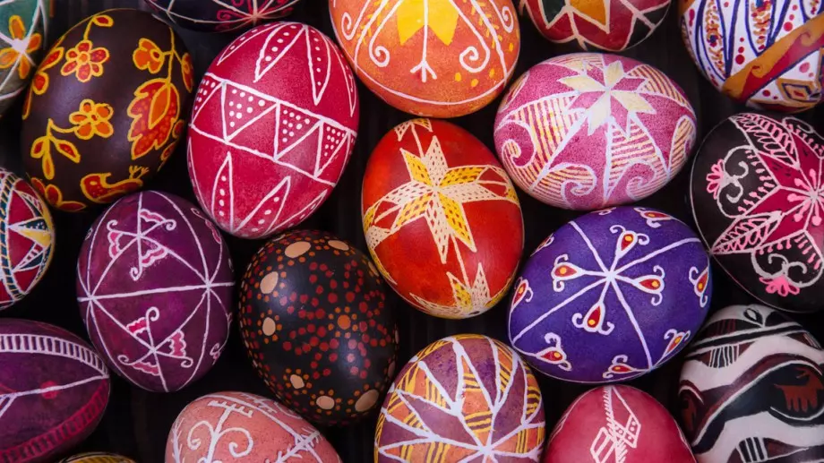 Изложба показва над 300 яйца от 63 държави (ВИДЕО)