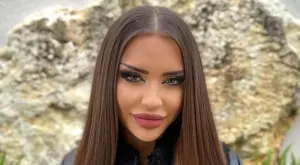 Мони от "Ергенът" ходи с електронна везна даже на ресторант (СНИМКИ+ВИДЕО)