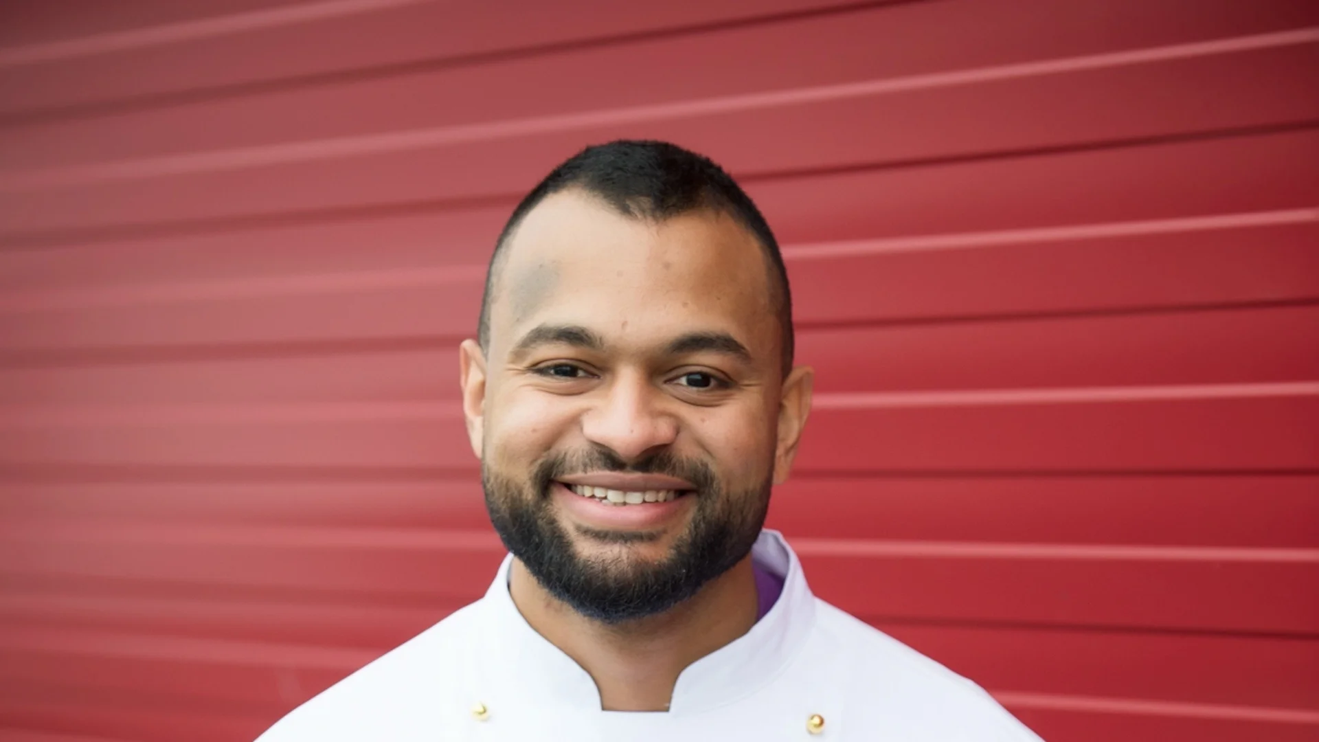 Бързи въпроси към Емануел Июджи от 