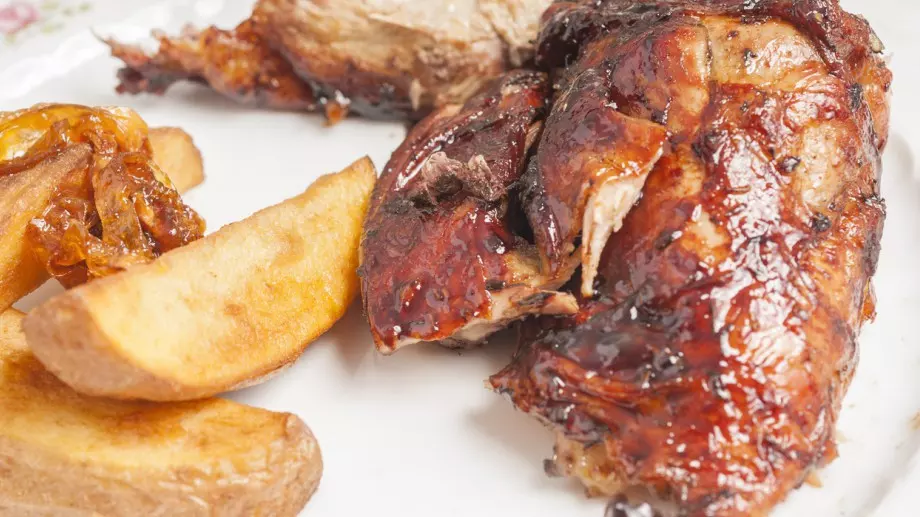 Рецептата на баба за сочно и крехко агнешко на фурна