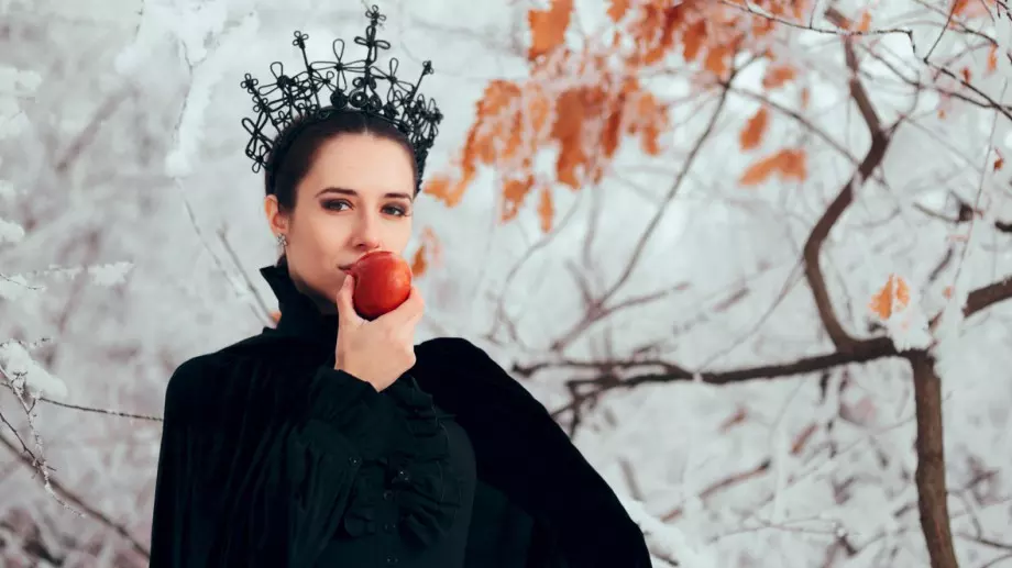 Тези 4 зодии са по-студени от лед в отношенията си