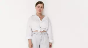 Как да носите бял деним през пролет ‘23 (СНИМКИ)