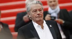 Българка написа книга за любовния живот на Ален Делон