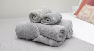 Ето как да сгънете кърпите красиво като в 5-звезден хотел (ВИДЕО)