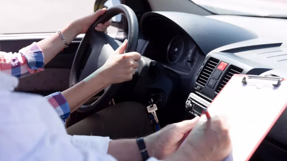 България втора по поскъпване на шофьорските курсове в ЕС