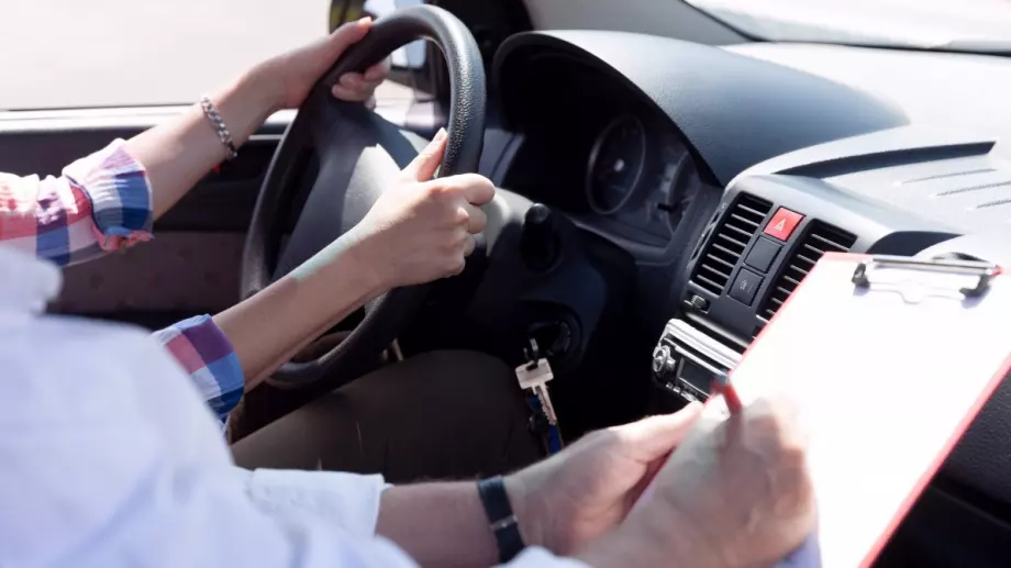 Въвеждат промени в изпитите за кандидат-шофьори