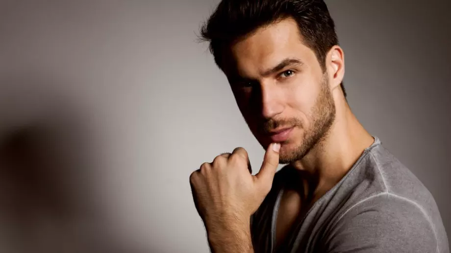 Виц на деня: Привлекателен мъж