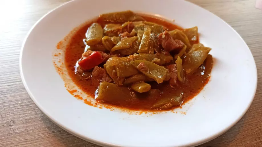 Най-вкусната яхния от зелен фасул от буркан