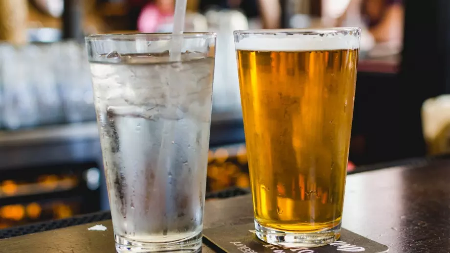 След минерална вода, българинът пие най-много бира