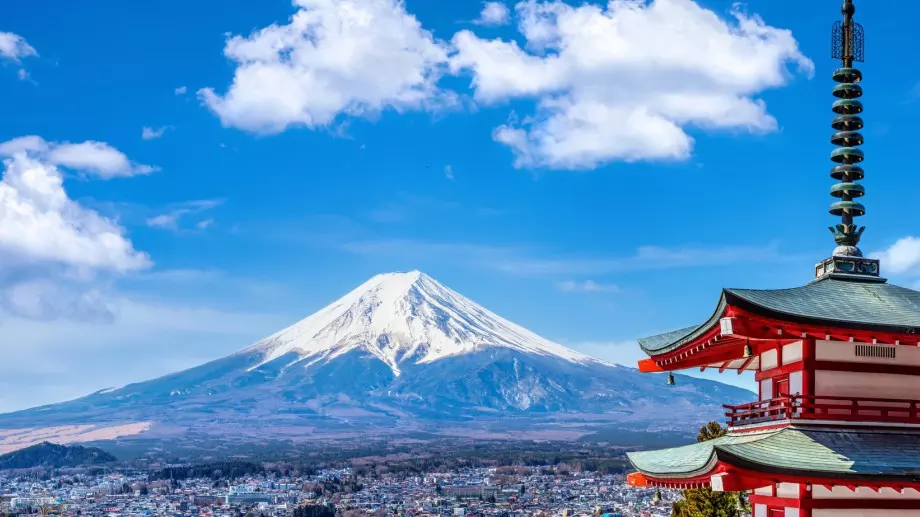 Защо Япония може да отстъпи мястото си на трета икономика в света?