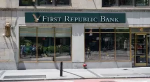JPMorgan пое контрола върху First Republic Bank, САЩ обмислят по-високо застраховане на депозитите