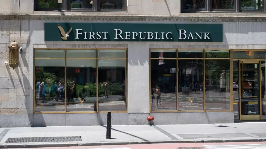 JPMorgan пое контрола върху First Republic Bank, САЩ обмислят по-високо застраховане на депозитите