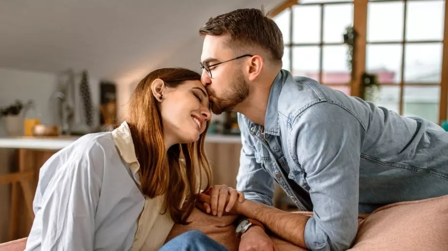 Любовен уикенд хороскоп за 27-28 април 2024