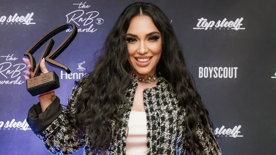 Мария Илиева е неузнаваема, стопила се е (СНИМКИ)