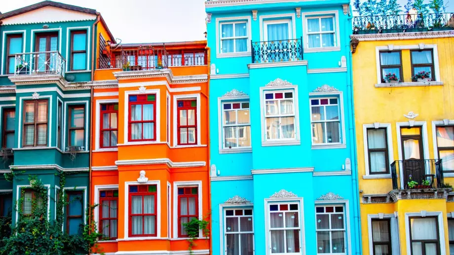 Балат - цветният квартал, който трябва да посетите (СНИМКИ)