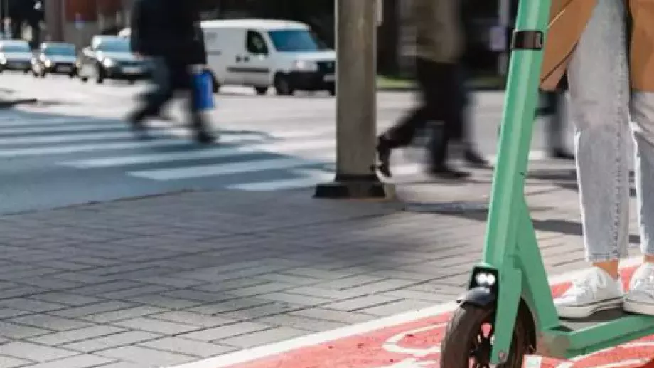 Приеха правила за движението на тротинетки в столицата