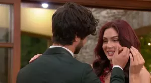 Обрат в "Ергенът": Микаела свали дрехите си: Не мога да устоя на Евгени  (ВИДЕО)