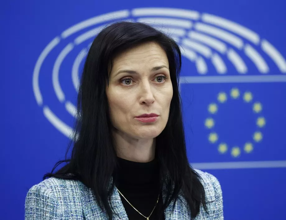 Въпрос: Представила ли е неверни данни за образованието си Мария Габриел?