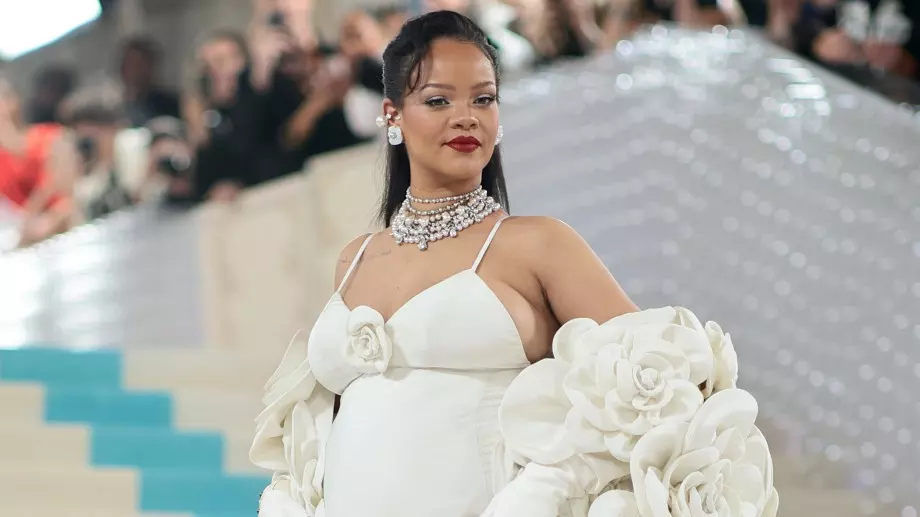 Край на тайната: Ето как се казва вторият син на Риана (СНИМКА)