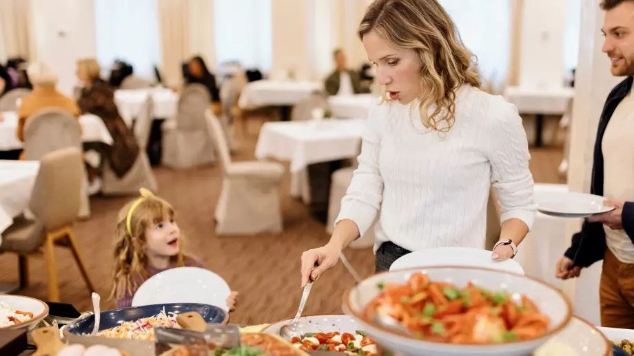 7 начина да НЕ напълнеете по време на all inclusive почивка