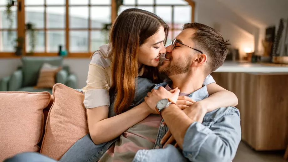 Любовен уикенд хороскоп за 27-28 май 2023