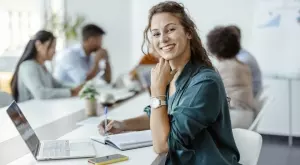 Зодиите, които ще имат нова работа през септември 2023