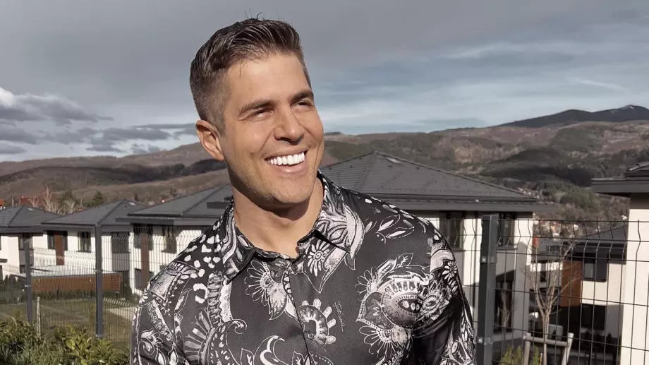 Вижте първите СНИМКИ на сина на Иво Аръков