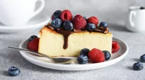 Трябват ви само 3 съставки за този сладкиш с кисело мляко