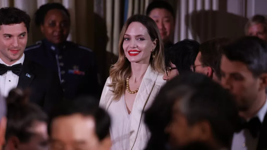 Джоли разкри повече за марката си за устойчива мода