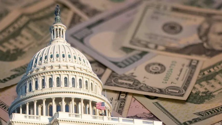 Дългът на САЩ нараства все по-бързо