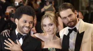 Лили-Роуз Деп и The Weeknd представиха сериала "Идолът" в Кан 