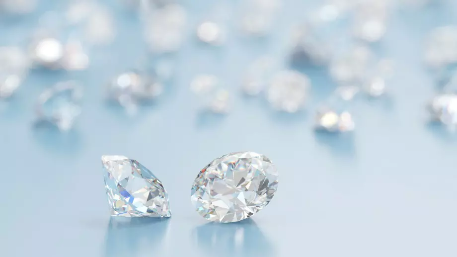 Научен пробив: Откриха конкурент на диаманта
