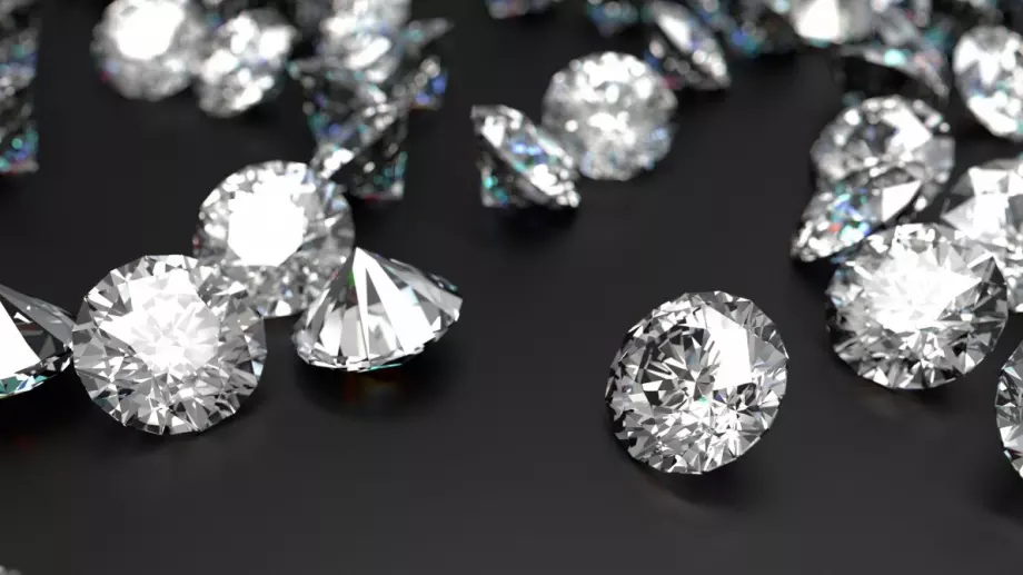 Санкциите на Г-7 няма да засегнат световните доставки на диаманти от Русия