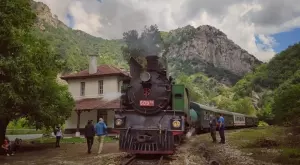 БДЖ организира пътувания с парен локомотив по теснолинейката