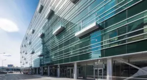 Електронният търговец eMAG подписа най-големия договор за наем в Румъния