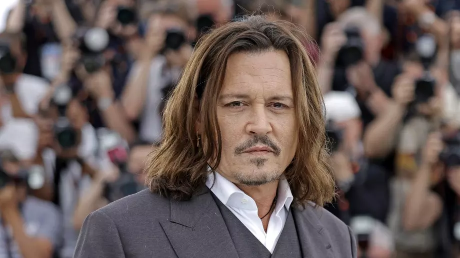 Джони Деп си е счупил глезена, отлага участия